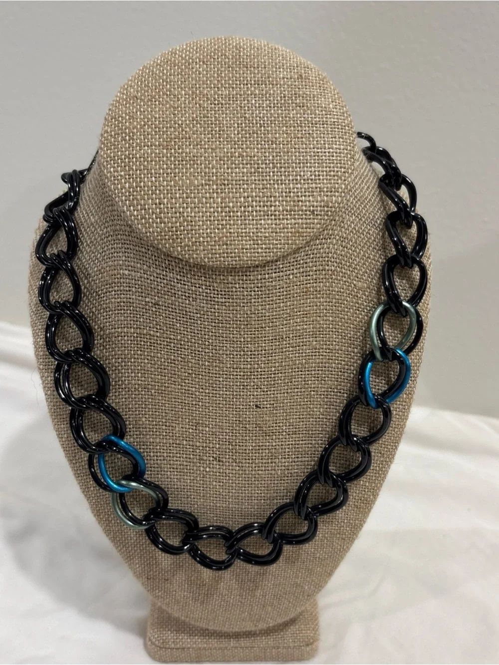 Sabika Seamless Collection Chain Necklace Adjustable Winter 2015